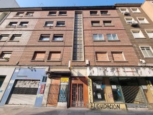 Se vende Edificio en Avda. Tenor Fleta, Zaragoza